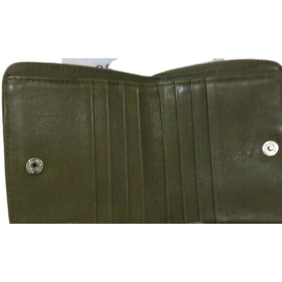 CHLOE Vintage Trifold Wallet in gorgeous Olive Green in dustbag - Picture 9 of 9